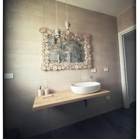 Miro' Fine Living Lejlighed *